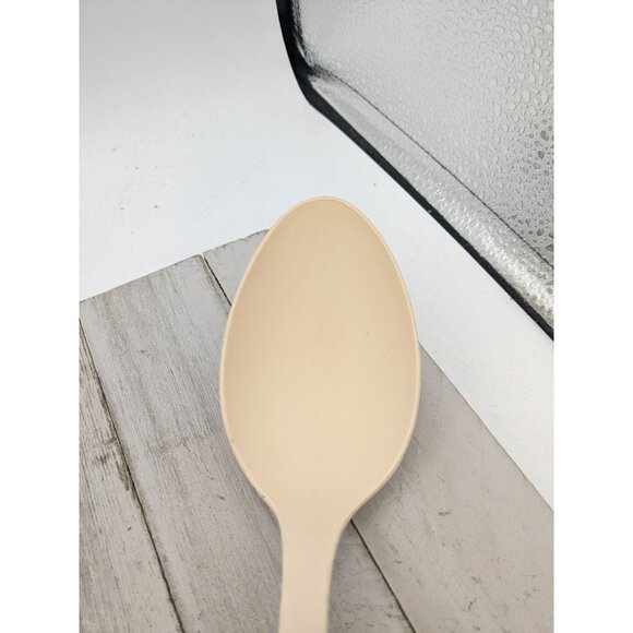 Ekco Solid Serving Spoon Almond Nylon Plastic 11" Vintage - Picture 2 of 8